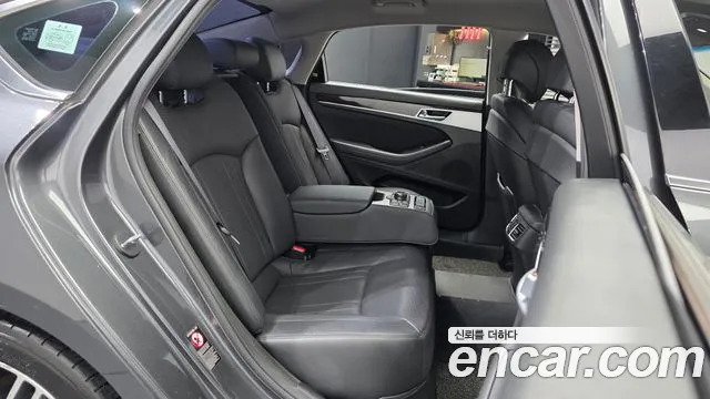 Genesis G80 2018 thumb 12