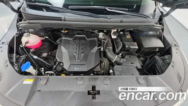 Kia Carnival 2023 thumb 6