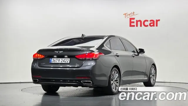 Genesis G80 2017 thumb 2