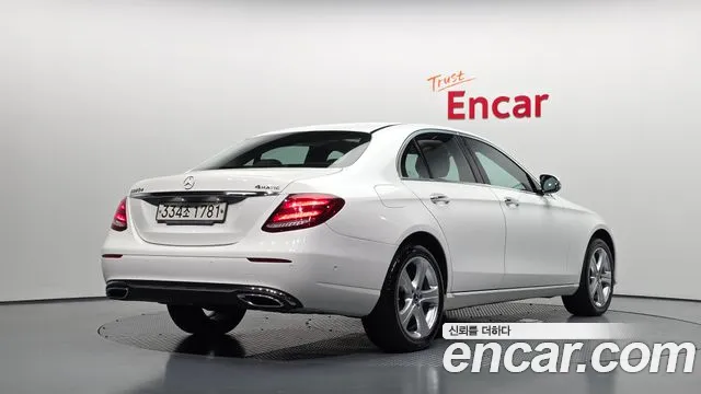 Mercedes-Benz E-Класс 2018 thumb 2