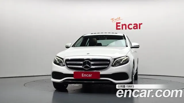 Mercedes-Benz E-Класс 2018 thumb 3