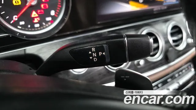 Mercedes-Benz E-Класс 2018 thumb 9