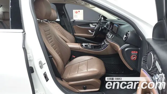 Mercedes-Benz E-Класс 2018 thumb 11