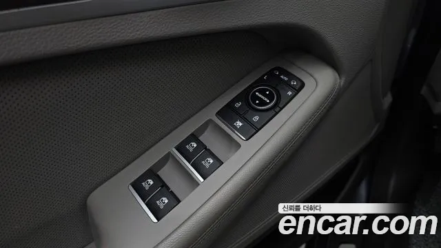 Hyundai Genesis 2015 thumb 12