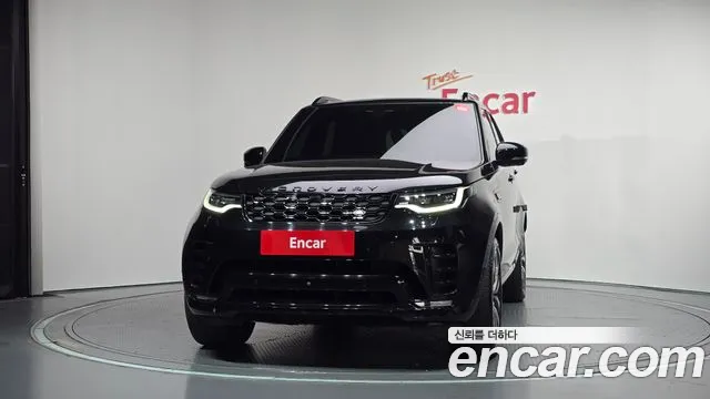 Land Rover Discovery 2022 thumb 3