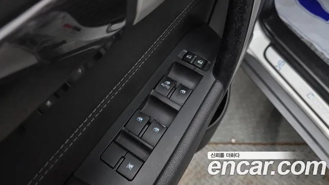 ChevroletGMDaewoo Captiva 2015 thumb 12