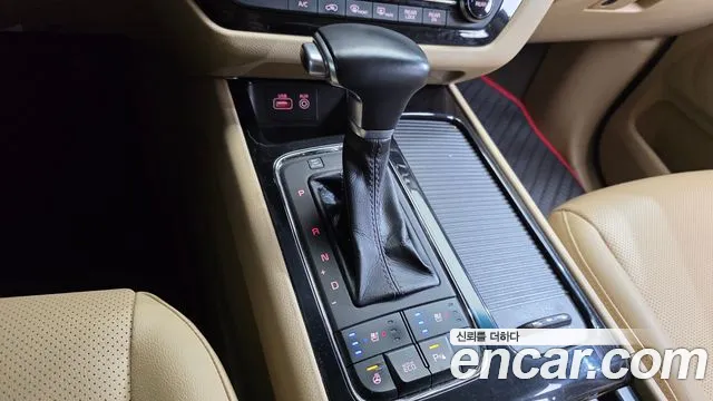 Kia Carnival 2017 thumb 9