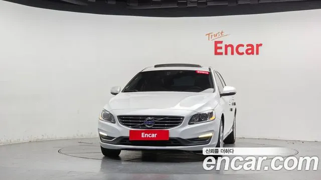 Volvo V60 2014 thumb 2