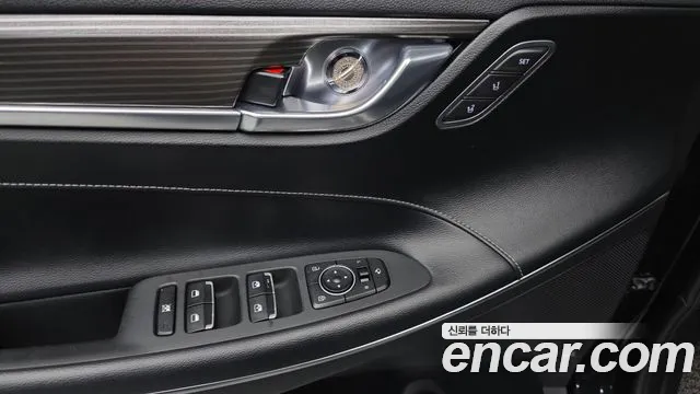 Hyundai Grandeur 2017 thumb 11
