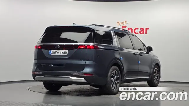 Kia Carnival 2021 thumb 2