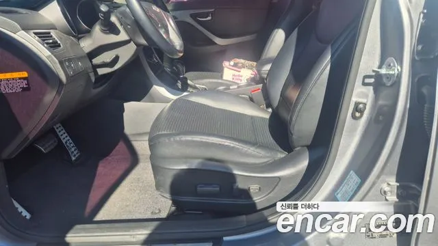 Hyundai Avante 2013 thumb 10