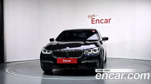 BMW 7-Series 2018 thumb 3
