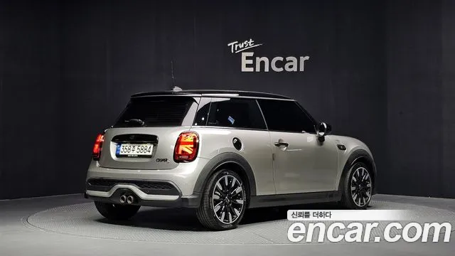MINI Hatch 2023 thumb 2