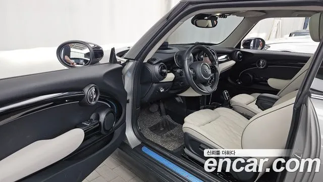 MINI Hatch 2023 thumb 10