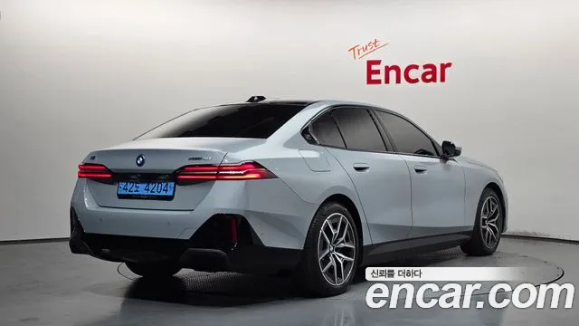BMW i5 2026 thumb 2