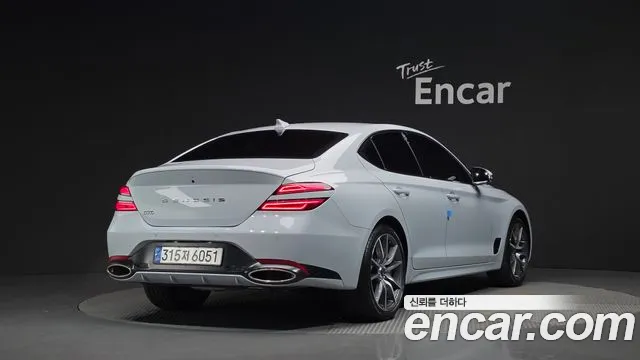 Genesis G70 2021 thumb 2
