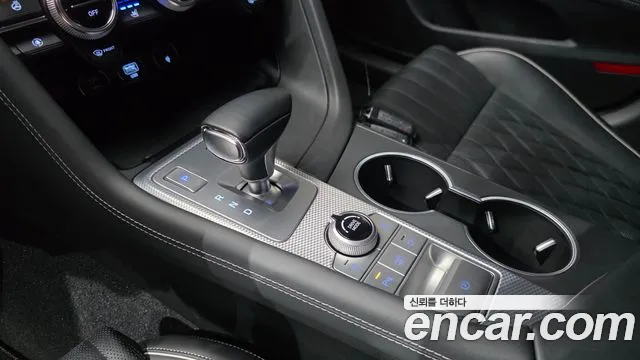Genesis G70 2021 thumb 9