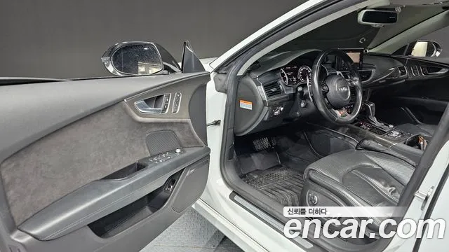Audi A7 2016 thumb 10