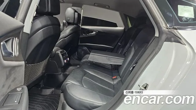 Audi A7 2016 thumb 11