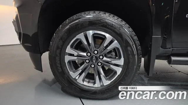 ChevroletGMDaewoo Colorado 2022 thumb 4
