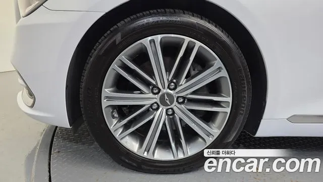 Genesis G80 2018 thumb 5