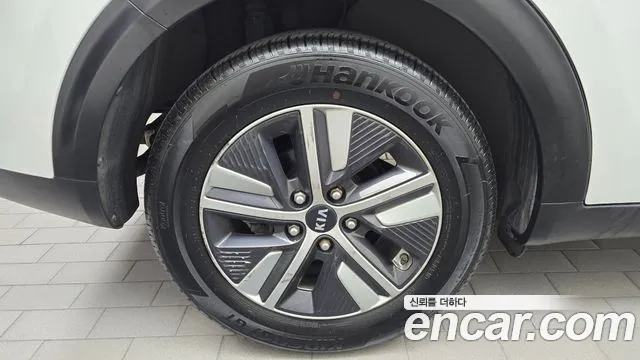 Kia Niro 2019 thumb 5