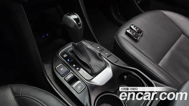 Hyundai Santa Fe 2013 thumb 8