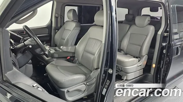 Hyundai Starex 2019 thumb 9