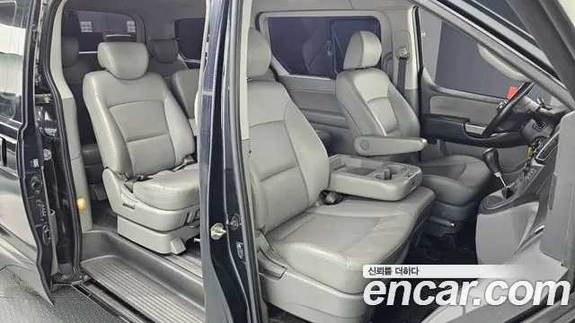 Hyundai Starex 2019 thumb 10
