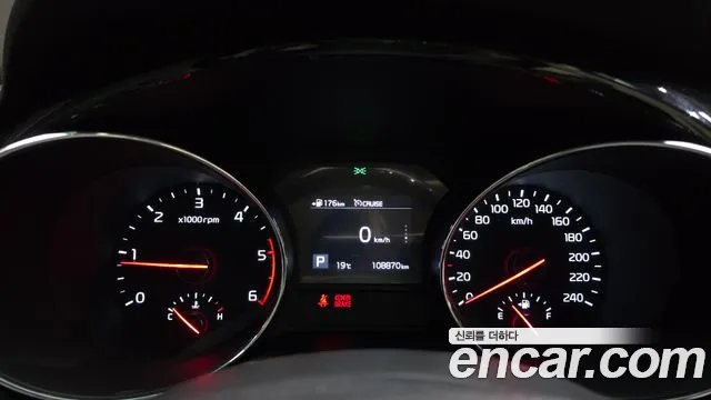 Kia Carnival 2018 thumb 8
