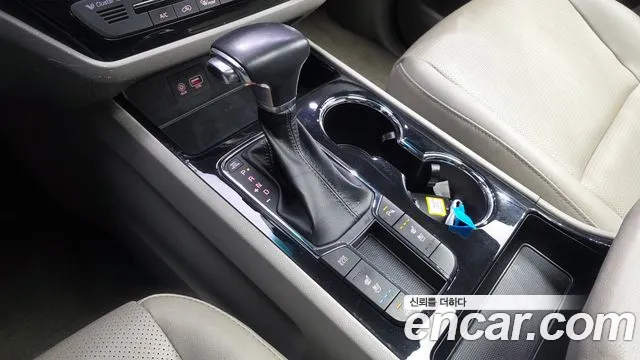 Kia Carnival 2018 thumb 9