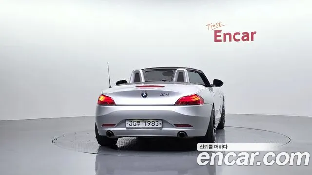 BMW Z4 2013 thumb 4