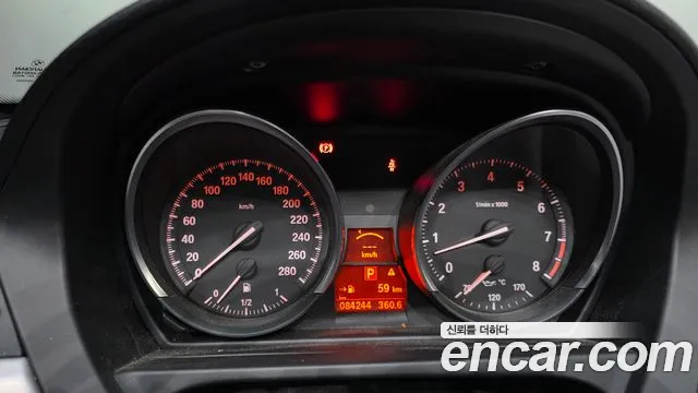 BMW Z4 2013 thumb 8