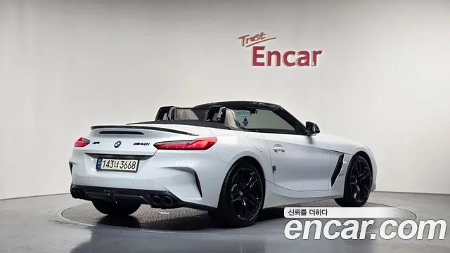 BMW Z4 2020 thumb 2