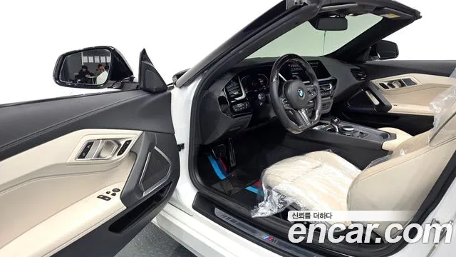 BMW Z4 2020 thumb 10