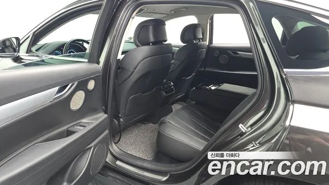 Genesis G80 2021 thumb 10