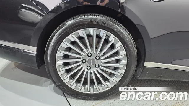 Genesis G80 2022 thumb 5