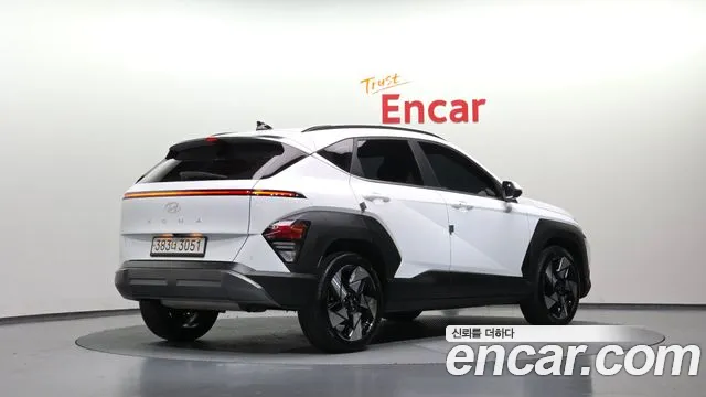 Hyundai Kona 2023 thumb 2