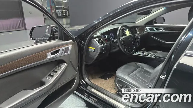 Genesis G80 2017 thumb 10