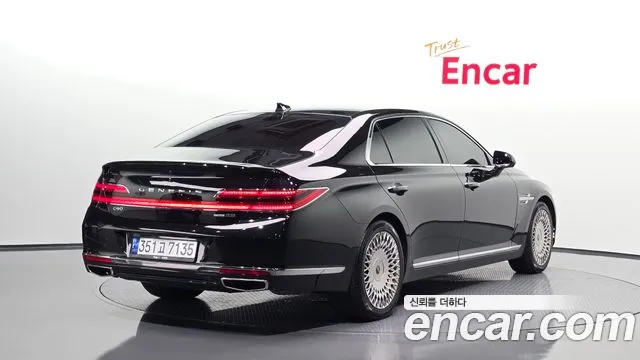 Genesis G90 2019 thumb 2