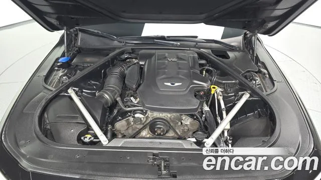 Genesis G90 2019 thumb 6