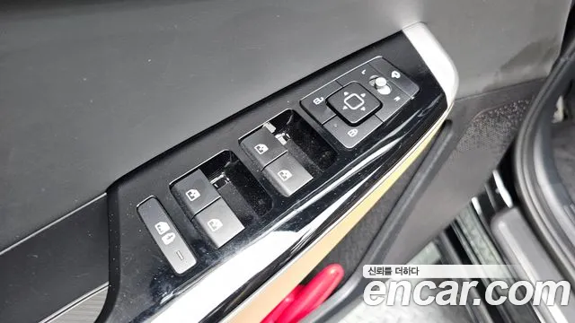 Kia EV6 2023 thumb 12