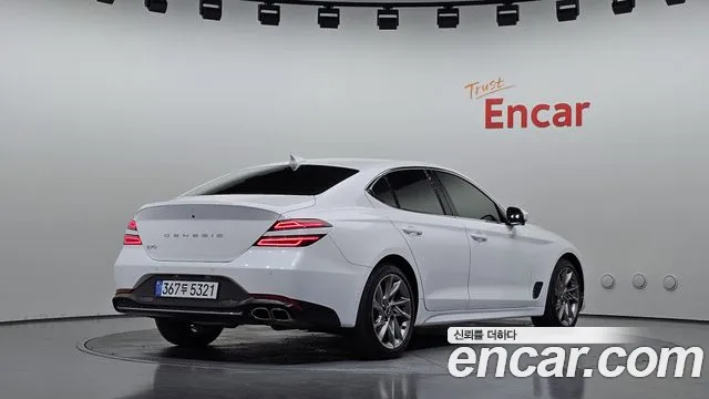 Genesis G70 2023 thumb 2