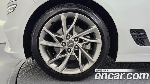 Genesis G70 2023 thumb 5