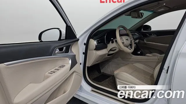 Genesis G70 2023 thumb 10