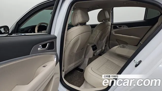 Genesis G70 2023 thumb 11