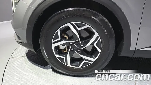 Kia Sportage 2023 thumb 5