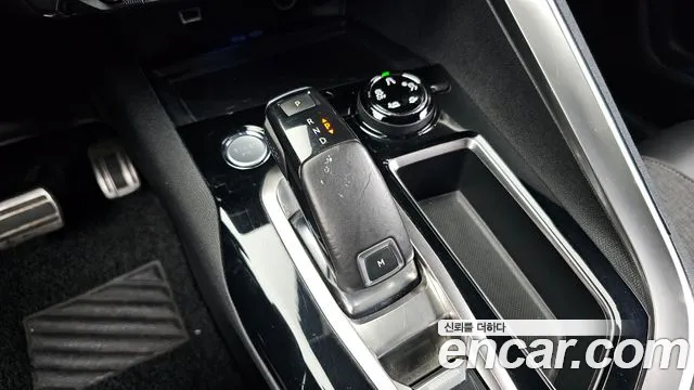Peugeot 3008 2019 thumb 9