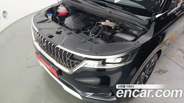 Kia Carnival 2021 thumb 6