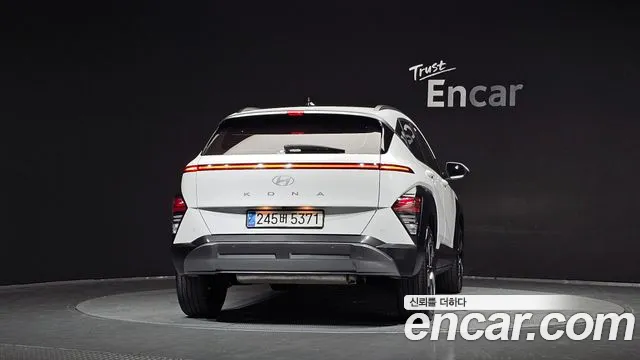 Hyundai Kona 2024 thumb 4